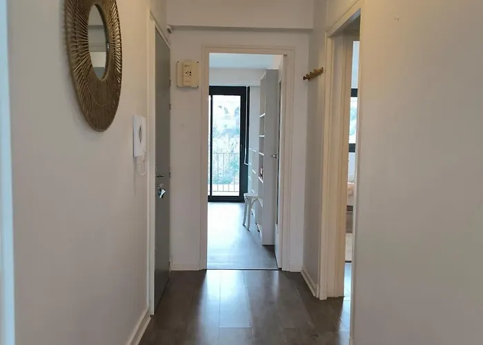 Spacious Quiet Pyrenees View Garage Appartement